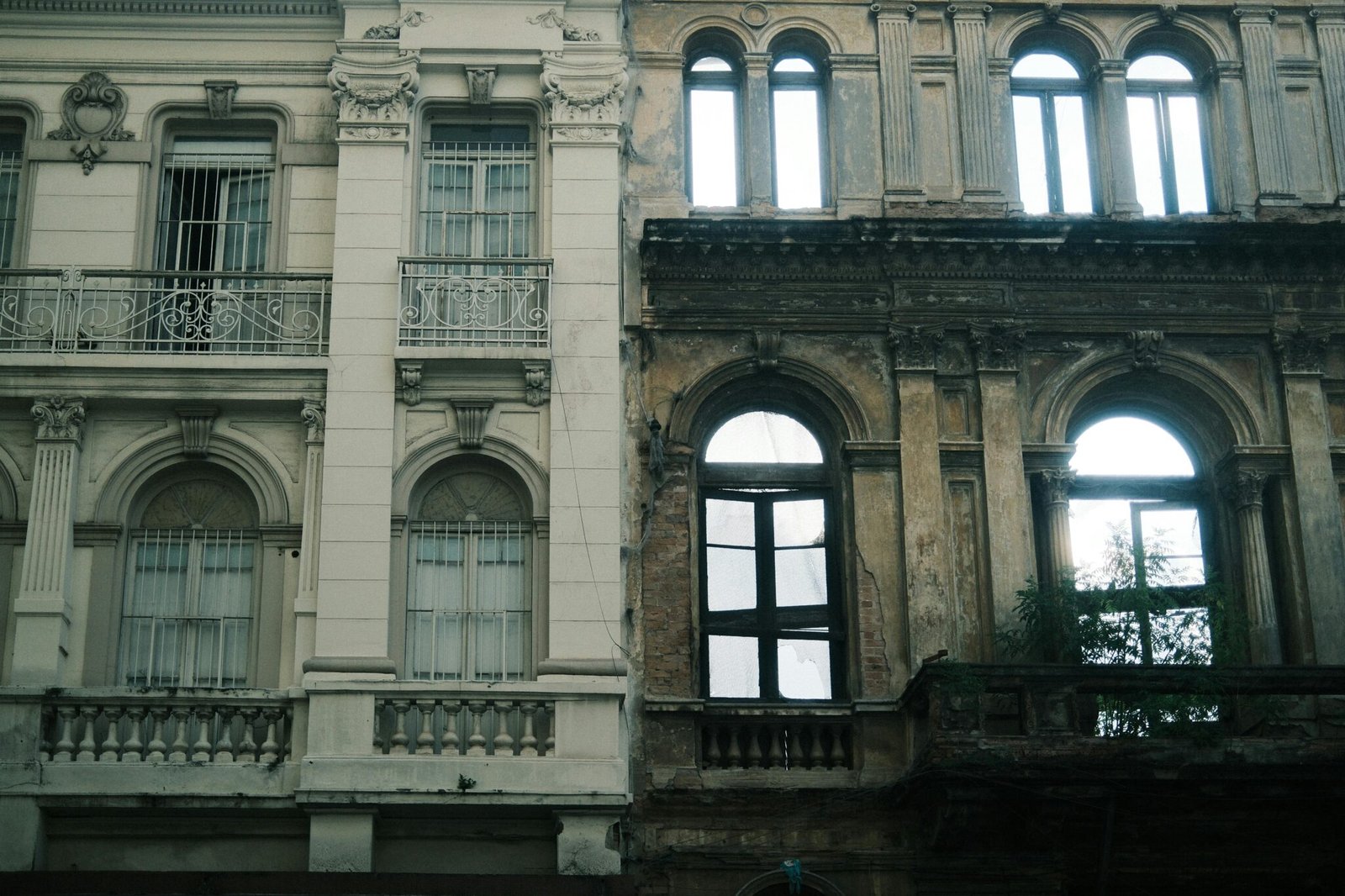 Free stock photo of city street scene, city street view